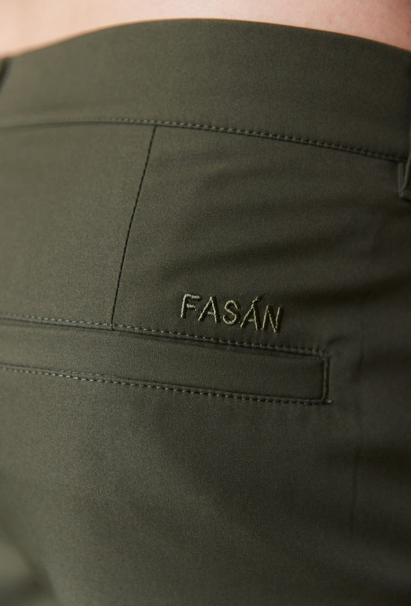 Fasán golf green shorts