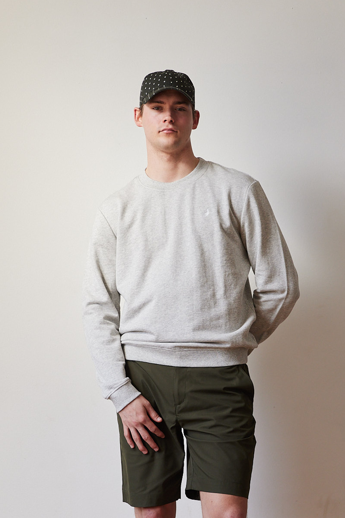 Fasán golf grey crewneck with logo